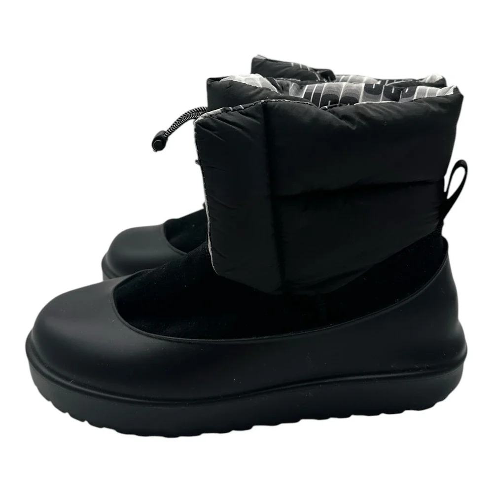 UGG Classic Maxi Toggle Boots Womens 7 Black Suede Sheepskin Winter 1130670‎